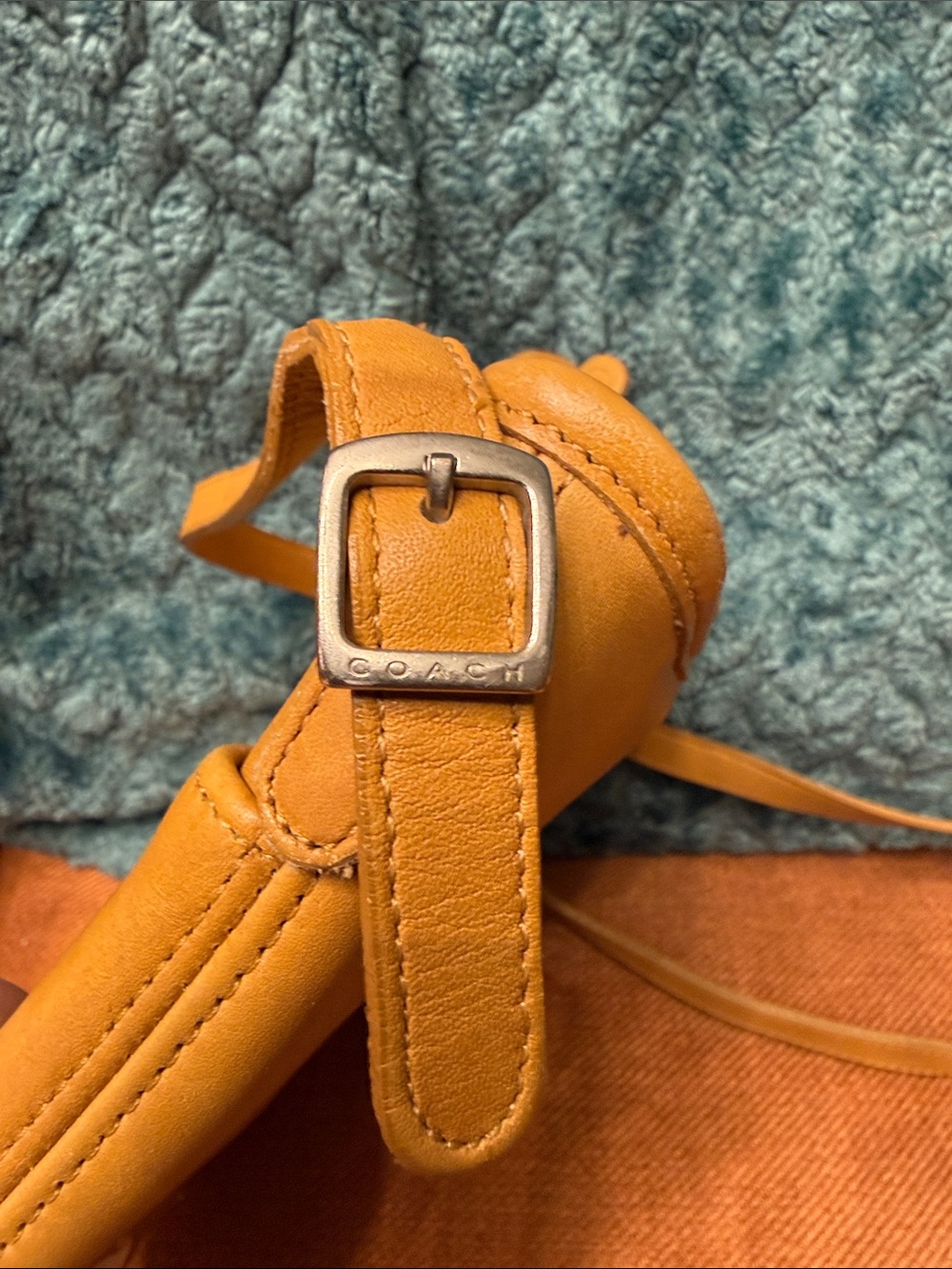 Vintage Coach Equestrian 9802 Camel Leather Crossbody Authentic - Picture 7 of 10